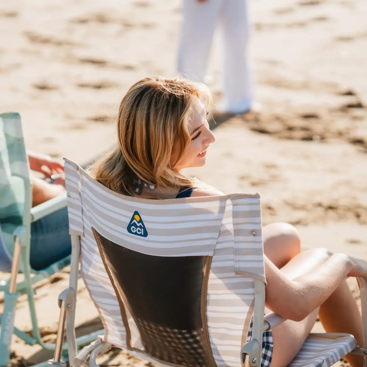 Ergonomic Portable Beach Rocker - Outdoor Rocking Chairs with Dynamic Comfort Edge Detail